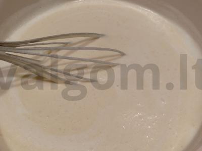 Blynelių ritinėliai su raudonąja ikra ir varškės sūriu Žingsnis 4