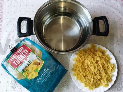 Farfalle makaronai su vištienos filė ir rukola Žingsnis 4