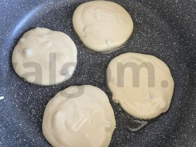 Purūs blynai iš be laktozės jogurto su razinomis „Skoningi“ Žingsnis 6