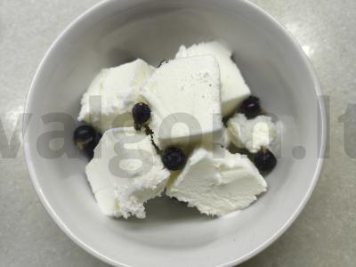 Ledai su serbentais, riešutais ir šokoladu Žingsnis 2