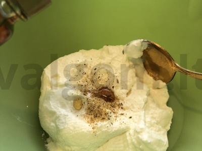 Kvapnus varškės sūris su sezamų aliejumi ir česnako pipirais Žingsnis 6