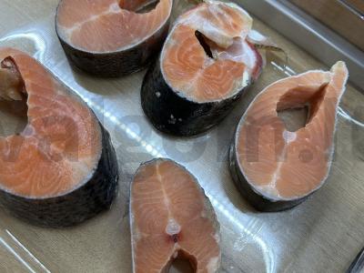 Švelni lašiša su sviestu orkaitėje Žingsnis 1