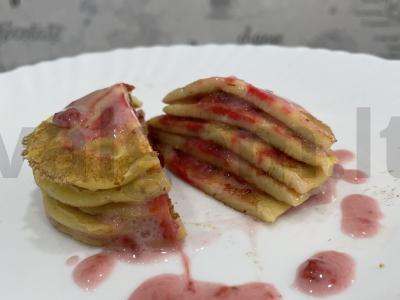 Desertas „Braškė rožė“ pagrindine nuotrauka