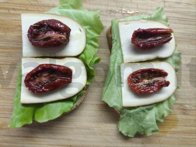 Sumuštiniai su rūkytu sūriu ir džiovintais pomidorais Žingsnis 6