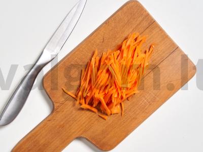 Krabų lazdelės salotos su kukurūzais Žingsnis 3