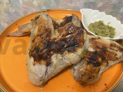 Vištienos sparneliai su česnaku ir agrastais pagrindine nuotrauka