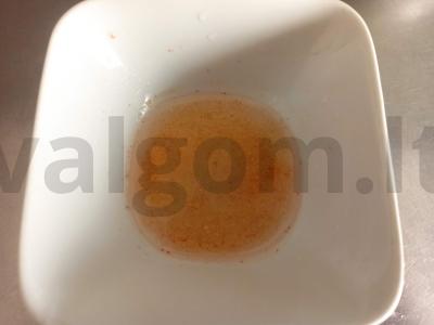 Marinuota ridikėliai su actu ir česnaku Žingsnis 1