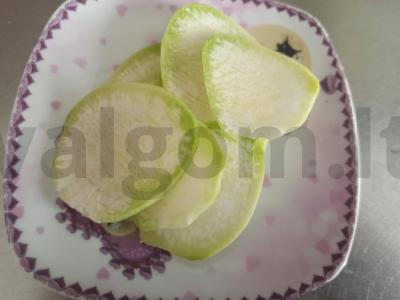 Marinuota ridikėliai su actu ir česnaku Žingsnis 2