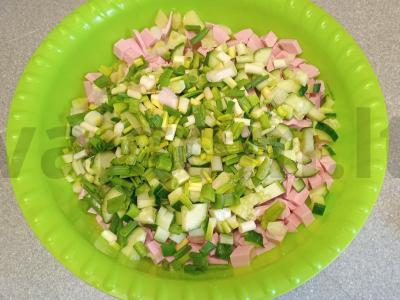 Okroška su virta dešra ir džiovintais krapais ant beržo sulos Žingsnis 5