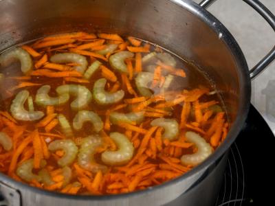 Konservuotų baltųjų pupelių sriuba Žingsnis 4