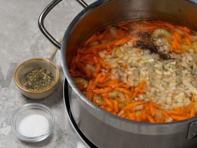 Konservuotų baltųjų pupelių sriuba Žingsnis 6