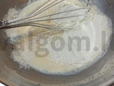 Blynai su varškės sūriu ir bananais Žingsnis 3