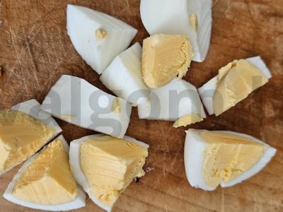 Salotas su paprika, vyšniniais pomidorais ir feta sūriu Žingsnis 2