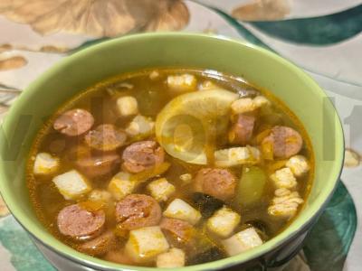 Sriuba „Soljanka“ pagrindine nuotrauka