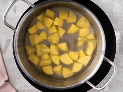 Svogūnų piemenų pyragas Žingsnis 2