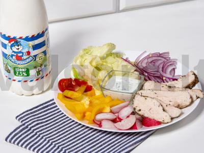 Lengvas salotas su vištiena ir kefyro padažu Žingsnis 6