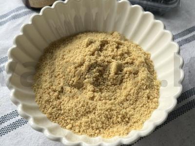 Estetinis varškės sūrio pyragas su mėlynėmis Žingsnis 3