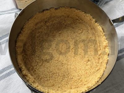 Estetinis varškės sūrio pyragas su mėlynėmis Žingsnis 9