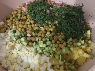 Klasikinis olivjė su doktorine dešra Žingsnis 3