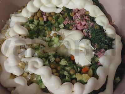 Klasikinis olivjė su doktorine dešra Žingsnis 4