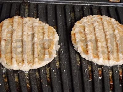 Sultingas burgeris su petražolėmis Žingsnis 2