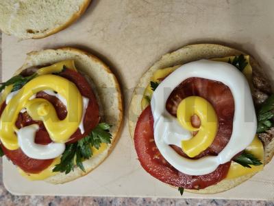 Sultingas burgeris su petražolėmis Žingsnis 4