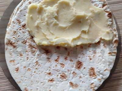 Kystybė iš lavašo su bulvėmis Žingsnis 3