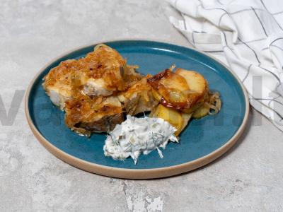 Menkių filė su karamelizuotais svogūnais pagrindine nuotrauka