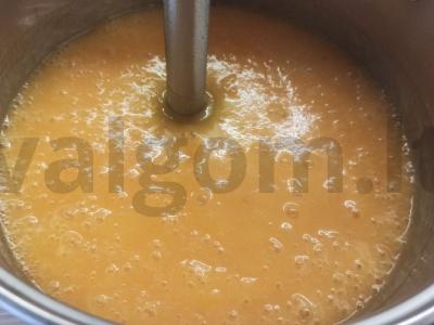 Pomidorų sriuba su dešrainių sūriu Žingsnis 5