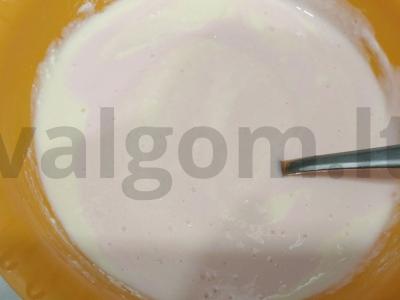 Varškės apkepas su jogurtu ir uogomis Žingsnis 5