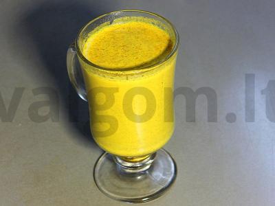 „Auksinis pienas“ su ciberžole, imbieru ir cinamonu ramiam miegui Žingsnis 4