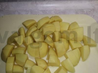 Bulvytė, troškinta su kiaulienos šonkauliais Žingsnis 2