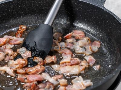 Karbona su grietinėlėmis ir bekonu Žingsnis 2