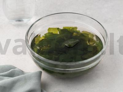 Japonų sriuba „Misoširu“ su tofu Žingsnis 1