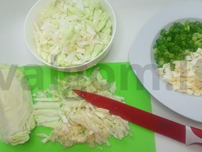 Avižiniai blynai su kopūstais, svogūnais ir kiaušiniu Žingsnis 5