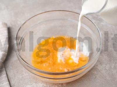 Morkų blynai su manų kruopomis Žingsnis 4