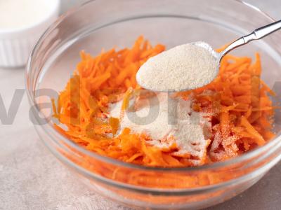 Morkų blynai su manų kruopomis Žingsnis 7