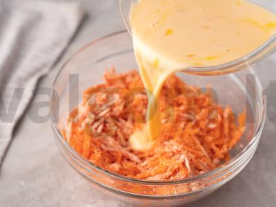 Morkų blynai su manų kruopomis Žingsnis 8