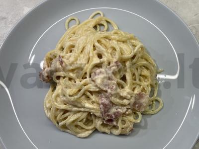 Makaronai „Carbonara“ su paprika pagrindine nuotrauka