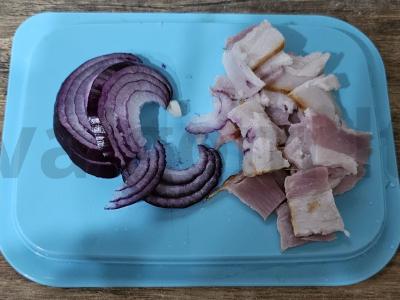 Makaronai su virta-rūkyta krūtinėle ir daržovėmis grietinėlės padaže Žingsnis 2