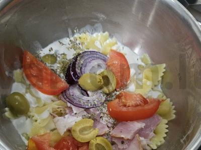 Makaronai su virta-rūkyta krūtinėle ir daržovėmis grietinėlės padaže Žingsnis 6