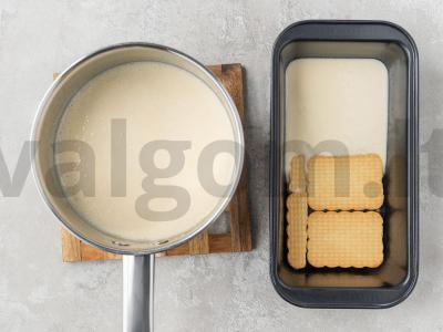 Paprastas sausainių tortas Žingsnis 5