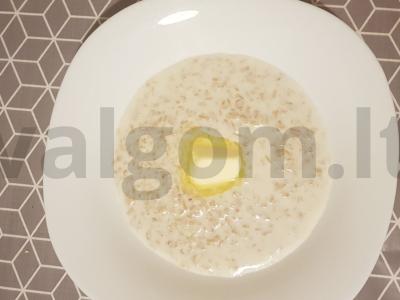 Avižinė košė su sviestu ir braškėmis Žingsnis 4