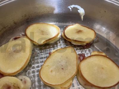 Krisčios blynai su aviečių įdaru Žingsnis 10