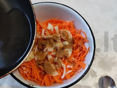 Korėjietiškos morkos su actu ir česnaku Žingsnis 4