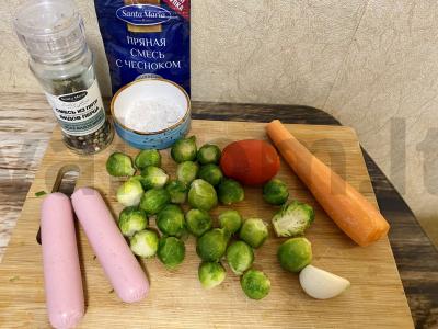 Briuselio kopūstai su dešrelėmis Žingsnis 1