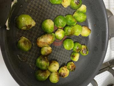 Briuselio kopūstai su dešrelėmis Žingsnis 2