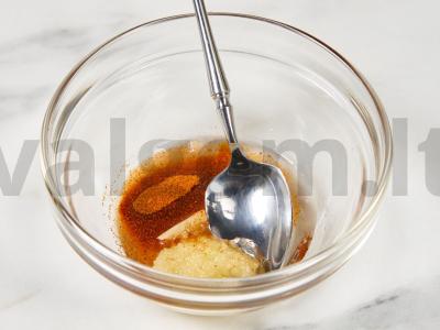 Čkmerulis su grietinėlės padažu keptuvėje Žingsnis 2