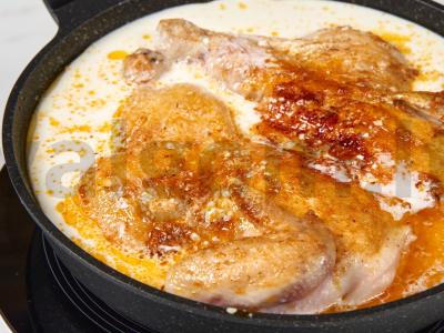 Čkmerulis su grietinėlės padažu keptuvėje Žingsnis 8