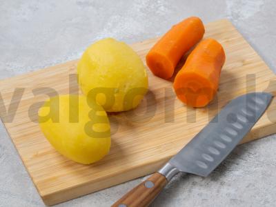 Skanus Olivier salotas su dešra ir česnaku Žingsnis 3